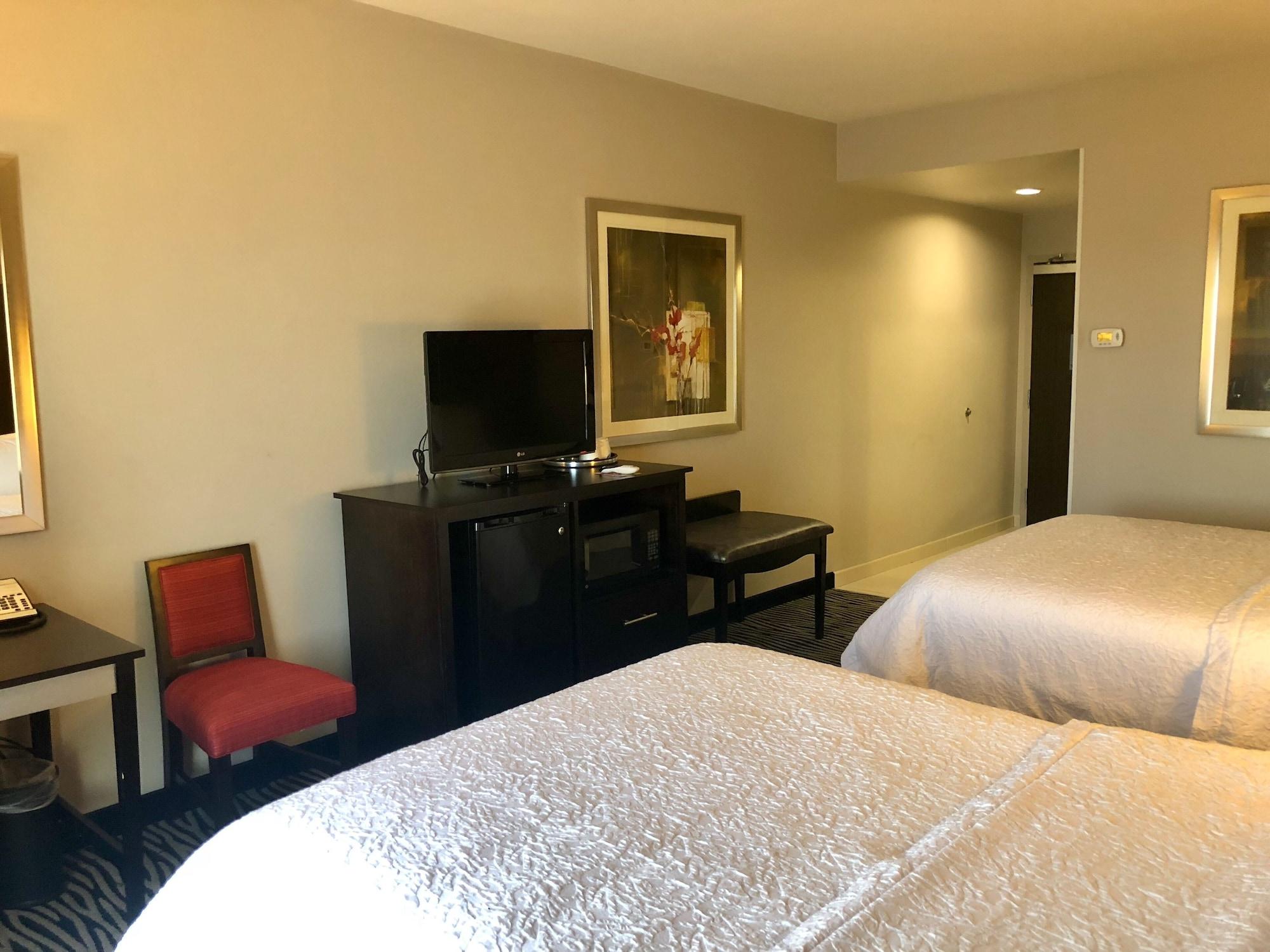 Hampton Inn And Suites Tulsa Central Εξωτερικό φωτογραφία