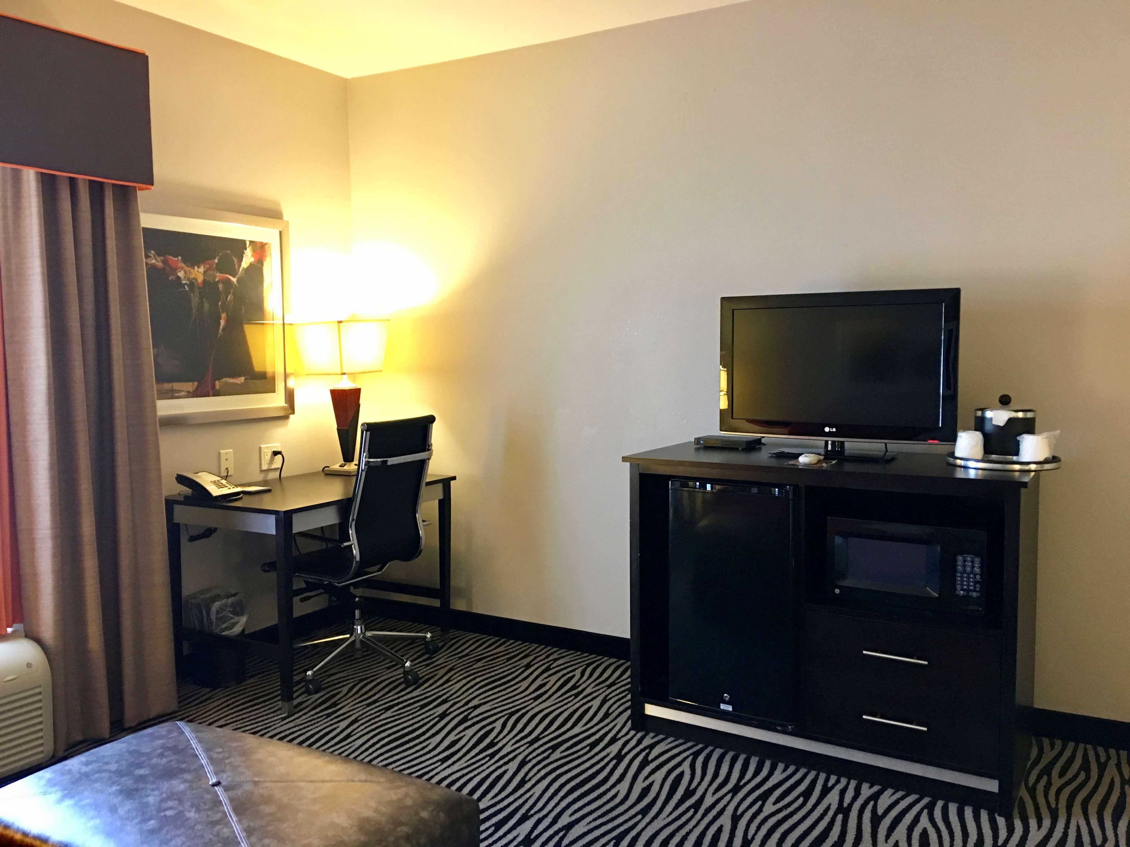 Hampton Inn And Suites Tulsa Central Εξωτερικό φωτογραφία