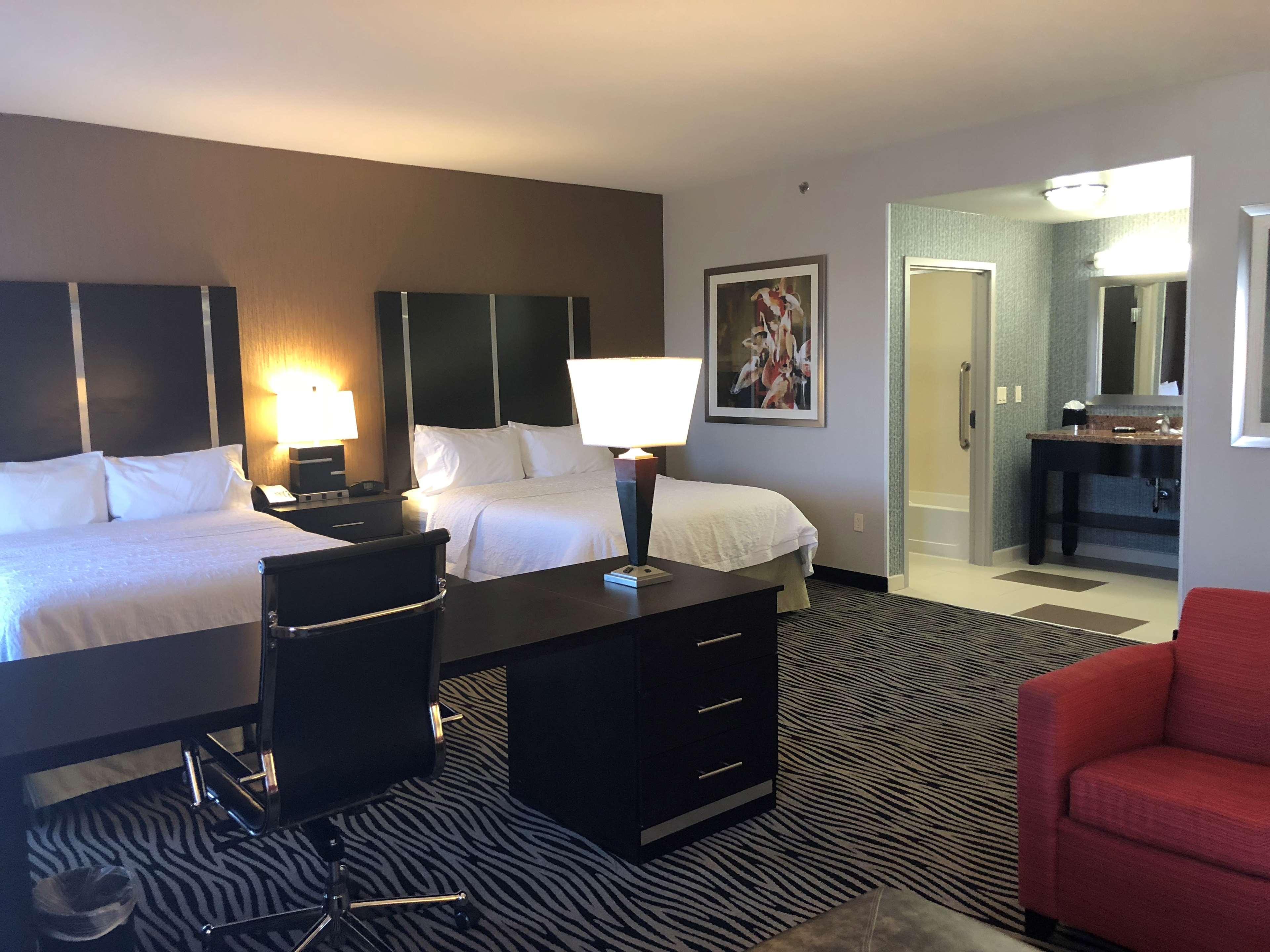 Hampton Inn And Suites Tulsa Central Εξωτερικό φωτογραφία