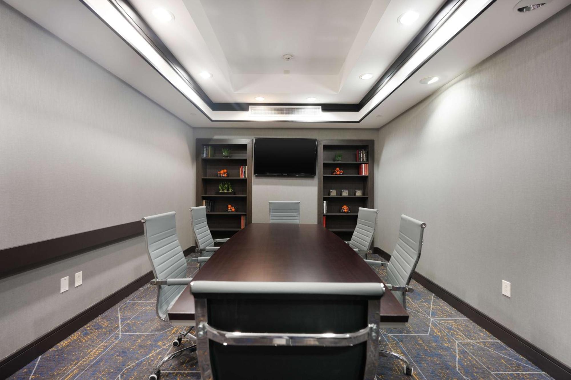 Hampton Inn And Suites Tulsa Central Εξωτερικό φωτογραφία