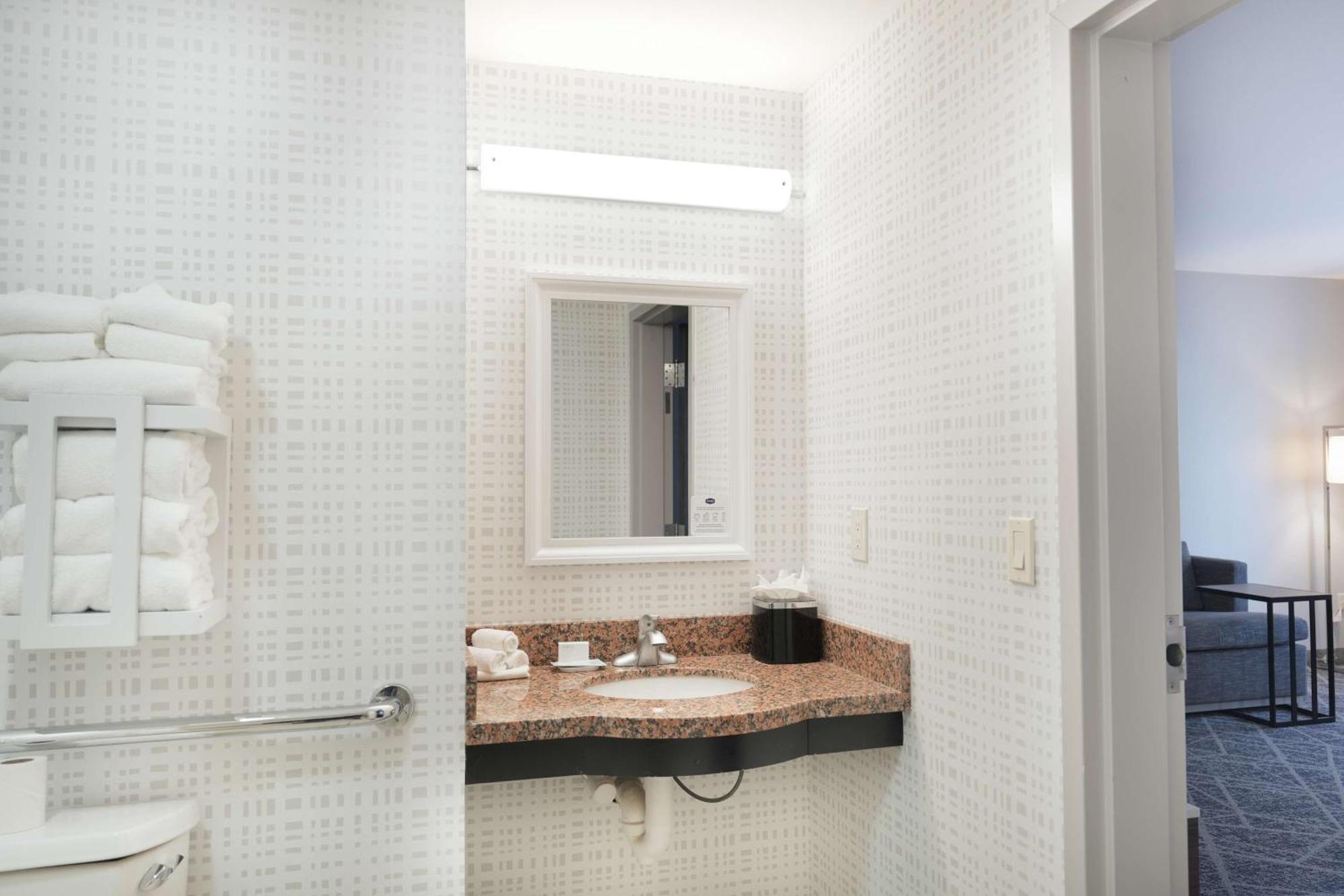 Hampton Inn And Suites Tulsa Central Εξωτερικό φωτογραφία